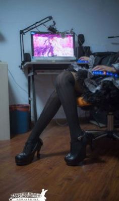 久久亚洲春色中文字幕久久久_720手机免费观看完整