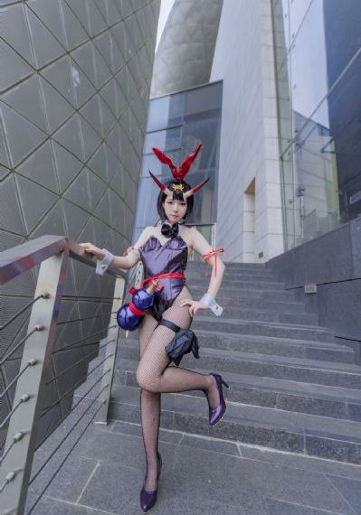 豪妇荡乳1一5潘金莲2的导演是谁_BDHD高清在线观看