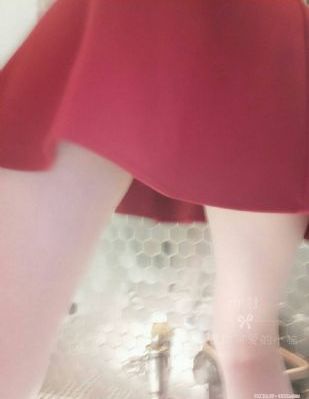 不扣钮扣的女子孩_720HD高清在线观看